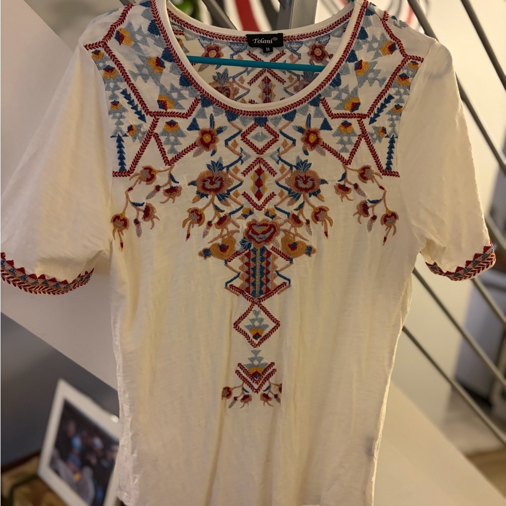 Tolani Multicolor Embroidered Short Sleeve Top